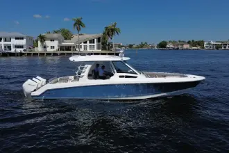 Thumbnail von Boston Whaler 350 Realm