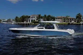 Thumbnail von Boston Whaler 350 Realm