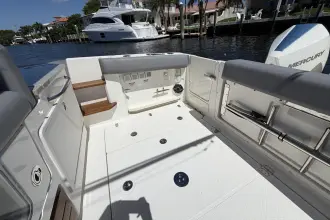 Thumbnail von Boston Whaler 350 Realm