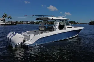 Thumbnail von Boston Whaler 350 Realm