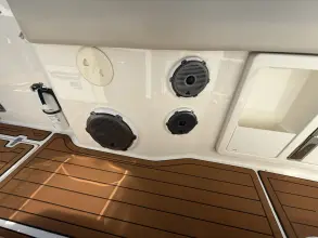 Thumbnail von Boston Whaler 380 Outrage