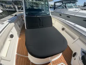 Thumbnail von Boston Whaler 380 Outrage