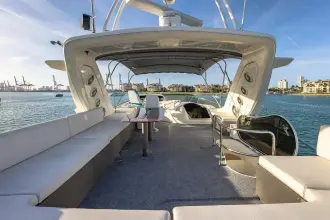 Thumbnail von Azimut 68 "Pony Up"