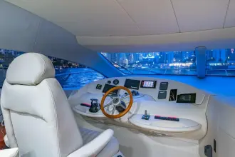 Thumbnail von Azimut 68 "Pony Up"