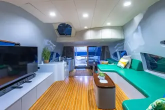 Thumbnail von Azimut 68 "Pony Up"