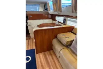 Thumbnail von Carver 466 Motor Yacht