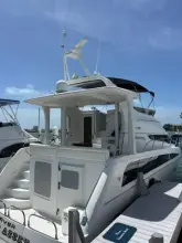 Carver 43 Motor Yacht