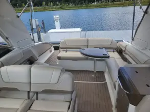 Thumbnail von Formula 330 Crossover Bowrider