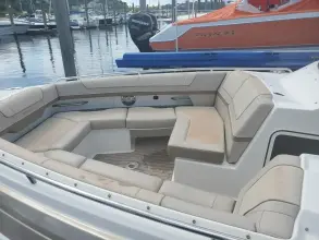 Thumbnail von Formula 330 Crossover Bowrider