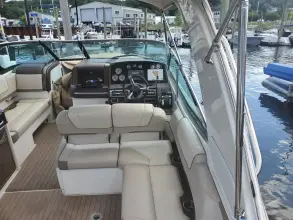 Thumbnail von Formula 330 Crossover Bowrider