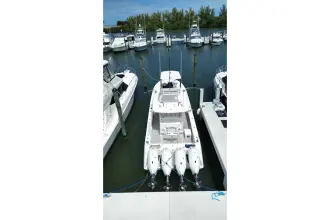 Thumbnail von Everglades 435 CC