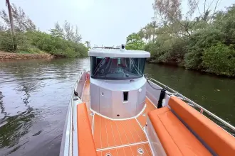 Thumbnail von Axopar 28 Cabin