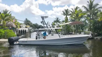Regulator 41 Grey Hull