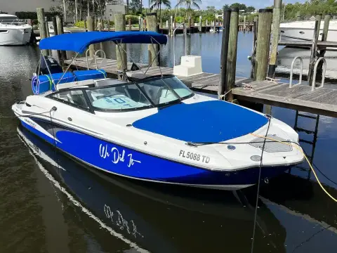 Monterey M 45 Sapphire hull