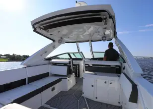 Thumbnail von Monterey 385 Super Sport