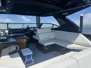 Thumbnail von Cruisers Yachts 38 GLS South Beach