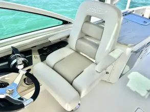 Thumbnail von Boston Whaler 320 Vantage