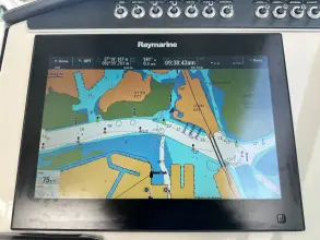 Thumbnail von Boston Whaler 320 Vantage