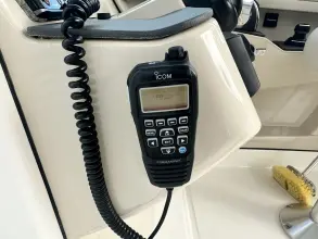 Thumbnail von Boston Whaler 320 Vantage