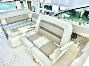 Thumbnail von Boston Whaler 320 Vantage