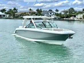 Thumbnail von Boston Whaler 320 Vantage