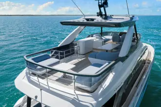Thumbnail von Azimut 68