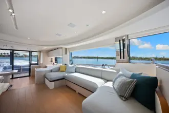 Thumbnail von Azimut 68