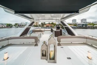 Thumbnail von Galeon 680 FLY