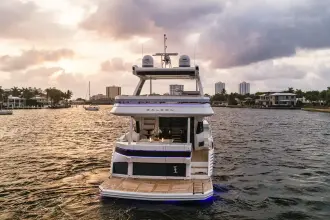 Thumbnail von Galeon 680 FLY