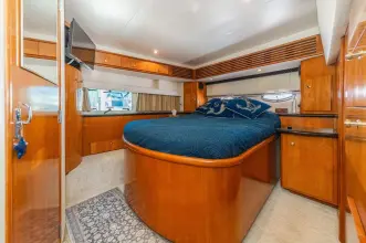 Thumbnail von Carver 396 Motor Yacht
