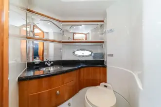 Thumbnail von Carver 396 Motor Yacht
