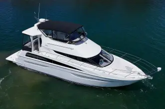 Carver 43 Motor Yacht