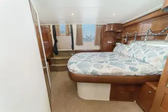 Thumbnail von Carver 43 Motor Yacht