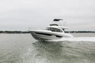 Beneteau Antares 11 Fly