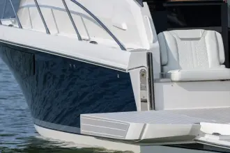 Tiara Yachts 43LE