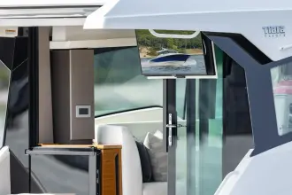 Thumbnail von Tiara Yachts 43LE