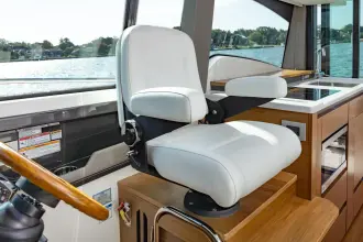 Thumbnail von Tiara Yachts 43LE