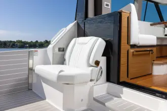 Thumbnail von Tiara Yachts 43LE