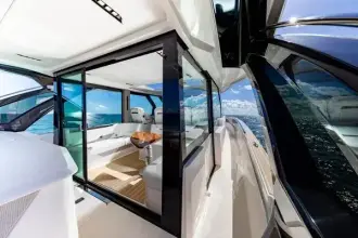 Thumbnail von Tiara Yachts 56LS