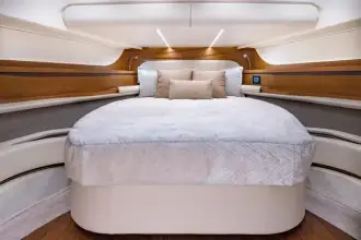 Thumbnail von Tiara Yachts 56LS