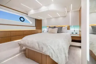 Thumbnail von Tiara Yachts EX54