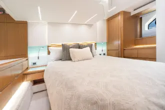 Thumbnail von Tiara Yachts EX54