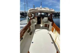 Thumbnail von Hinckley Picnic Boat 36 EP