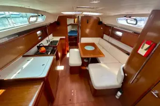 Thumbnail von Beneteau Oceanis 40
