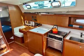 Thumbnail von Beneteau Oceanis 40