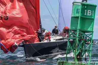 J Boats J-121