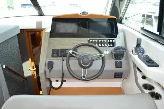 Thumbnail von Tiara Yachts 39 Coupe