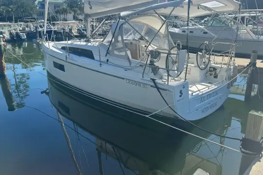 Beneteau Oceanis 30.1