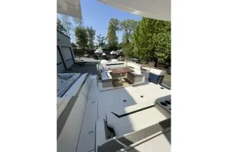 Thumbnail von Tiara Yachts 43LS