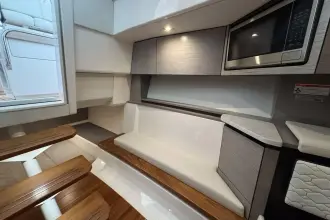 Thumbnail von Tiara Yachts 43LS